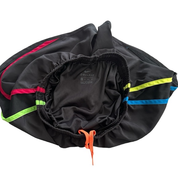 NIKE BLACK/RACER-PINK DRY TEMPO
RUNNING SHORT SIZE XS - Picture 5 of 6